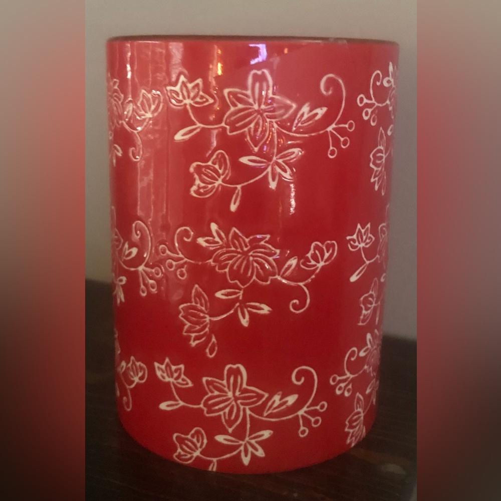 Retired Temp-Tations Red/Cranberry Floral Lace Ceramic Utensil Holder